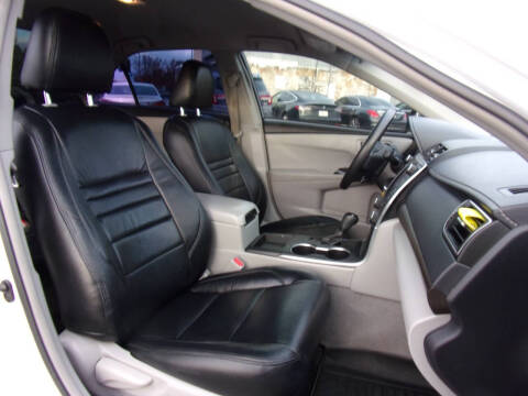 2017 Toyota Camry LE