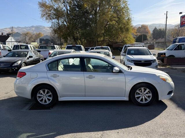 2011 Subaru Legacy 2.5i Premium