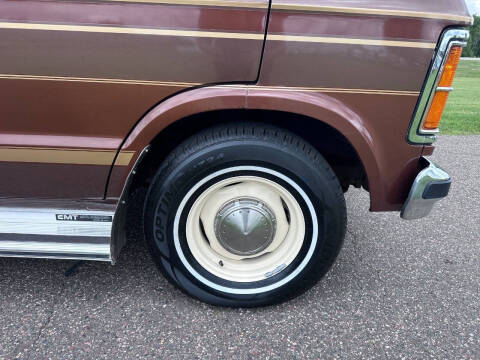 1984 Dodge Ram Van