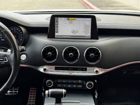 2020 Kia Stinger GT1