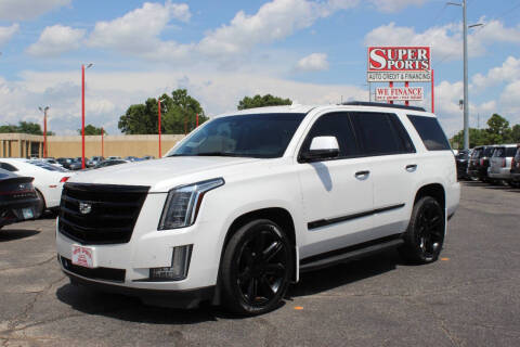 2016 Cadillac Escalade Luxury Collection