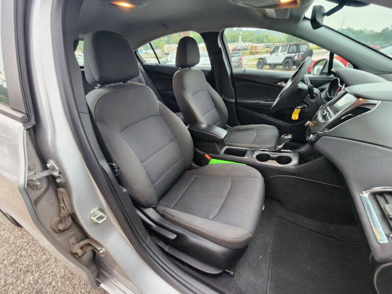 2019 Chevrolet Cruze LS