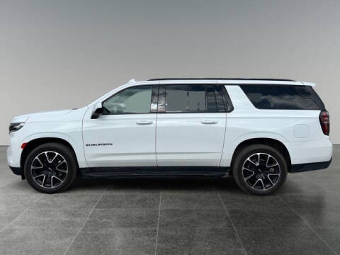 2023 Chevrolet Suburban RST