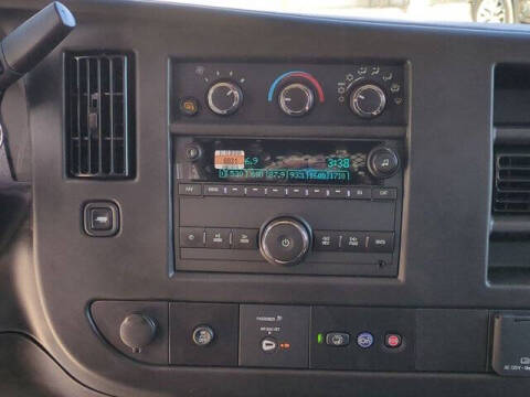 2025 Chevrolet Express 2500