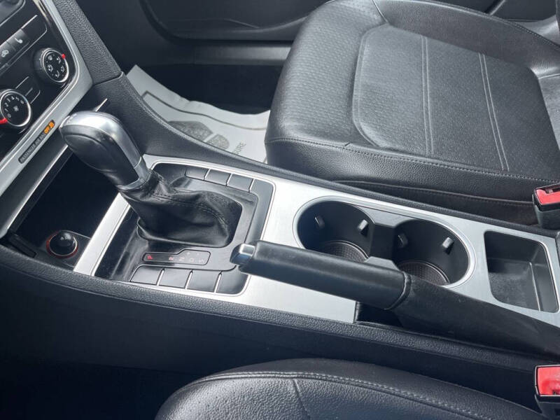 2013 Volkswagen Passat