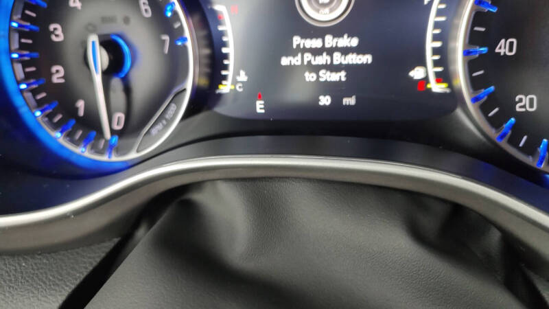 2027 Chrysler Pacifica Select