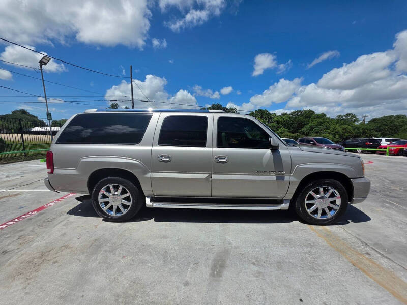 2004 Cadillac Escalade ESV