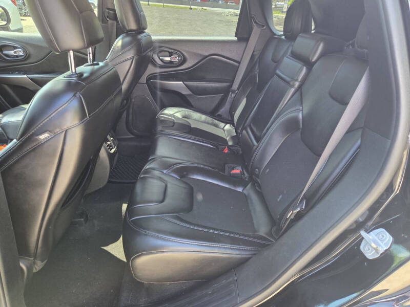 2019 Jeep Cherokee Latitude Plus