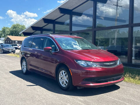 2021 Chrysler Voyager for sale at DrivePanda.com in Dekalb IL