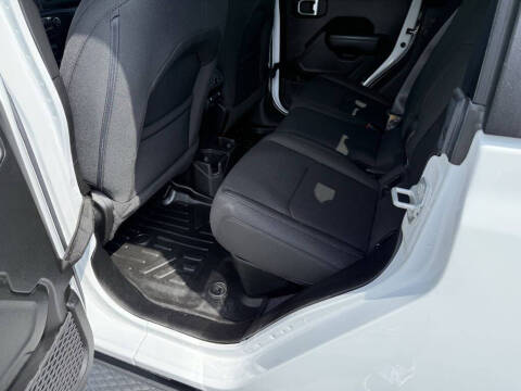 2023 Jeep Gladiator Sport S