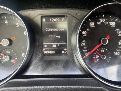 2016 Volkswagen Passat 1.8T SE