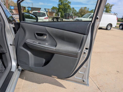 2012 Toyota Prius v Three
