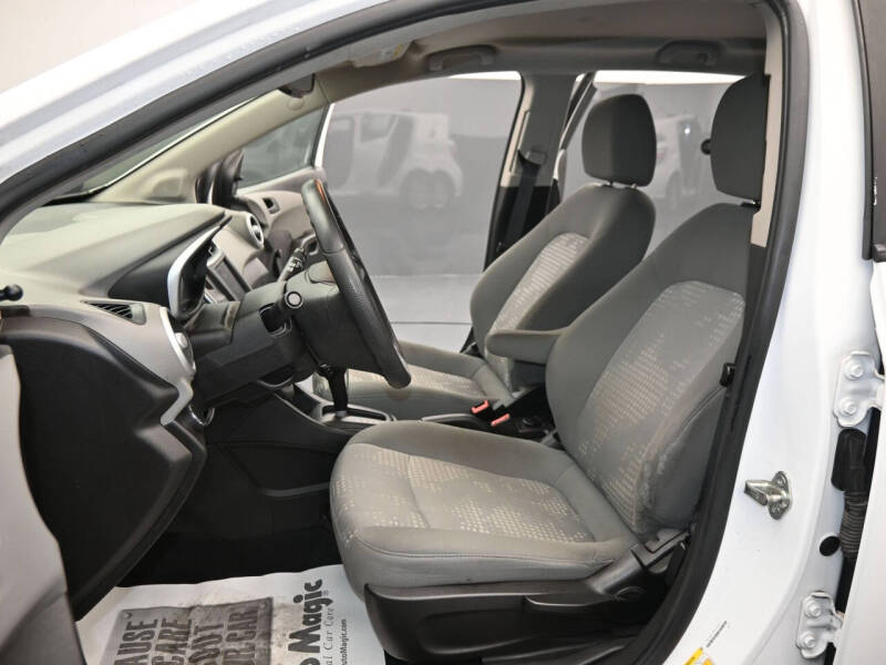 2019 Chevrolet Sonic LT Auto Fleet