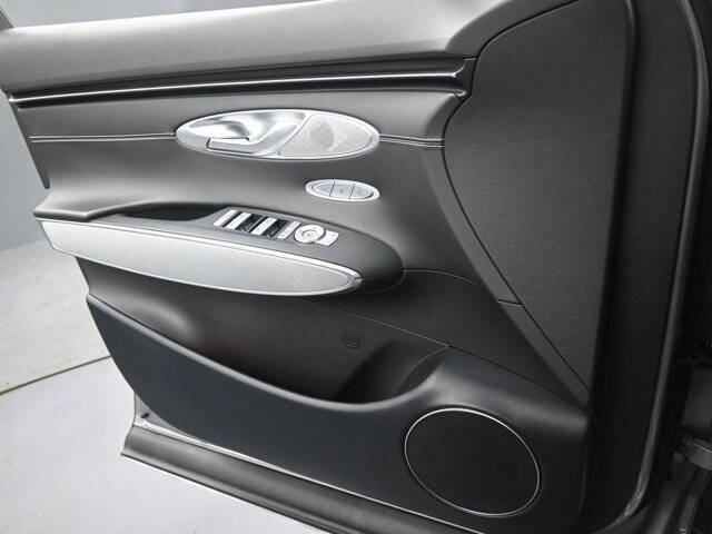 2023 Genesis Electrified GV70