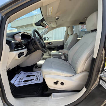 2017 Chrysler Pacifica Touring