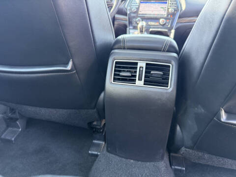 2016 Nissan Maxima Platinum