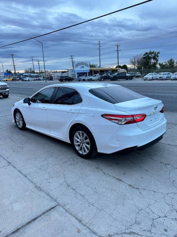 2019 Toyota Camry LE