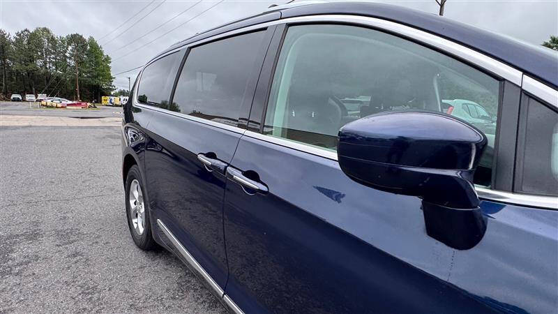 2017 Chrysler Pacifica Touring-L Plus