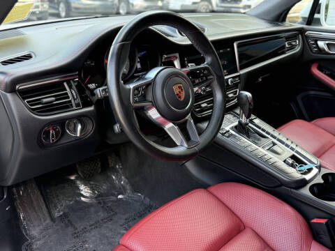 2020 Porsche Macan S