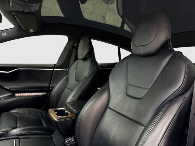2017 Tesla Model S 75D