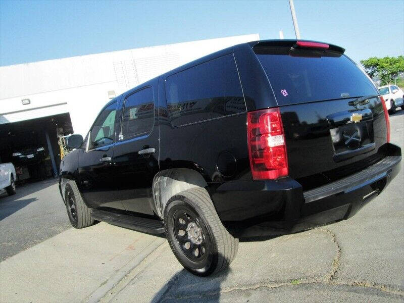 2014 Chevrolet Tahoe null photo 4