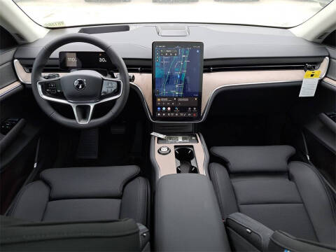 2025 Volvo EX90 Twin Performance Plus 6P