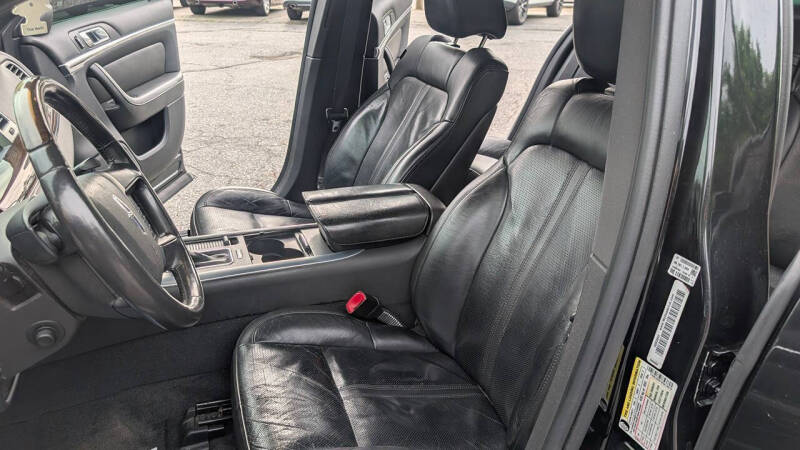 2011 Lincoln MKS