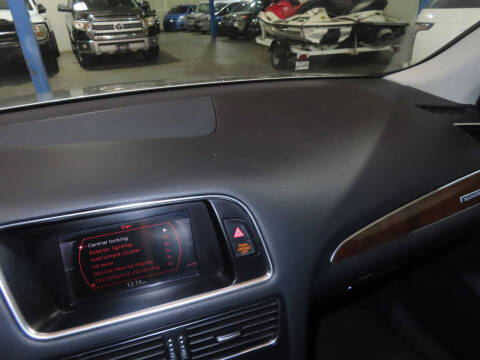 2011 Audi Q5 2.0T quattro Premium