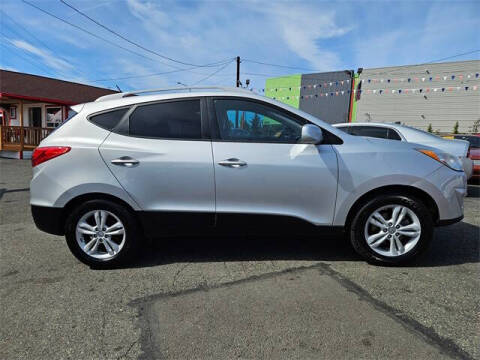 2011 Hyundai Tucson GLS