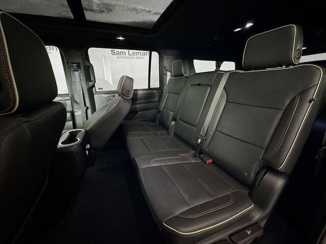 2023 GMC Yukon XL SLT