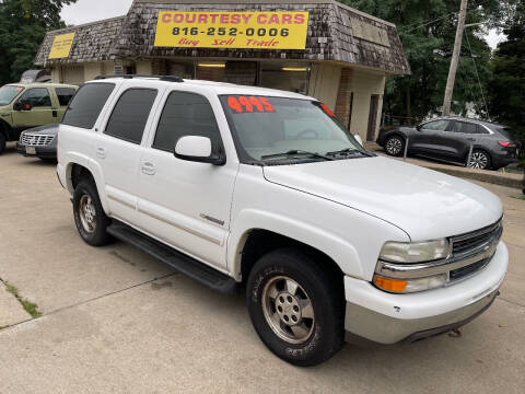 2003 Chevrolet Tahoe for sale at Courtesy Cars in Independence MO