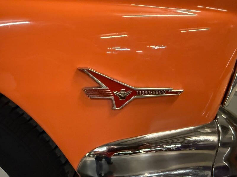 1956 Ford Sunliner