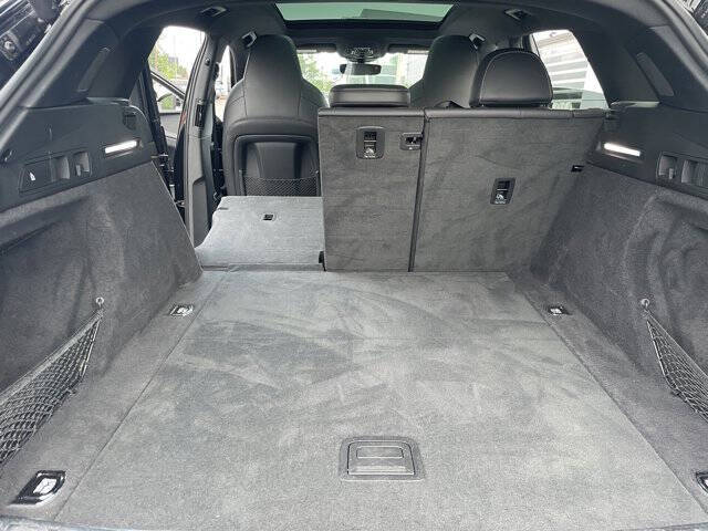 2022 Audi e-tron S quattro Premium Plus