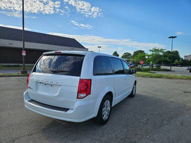 2017 Dodge Grand Caravan SE