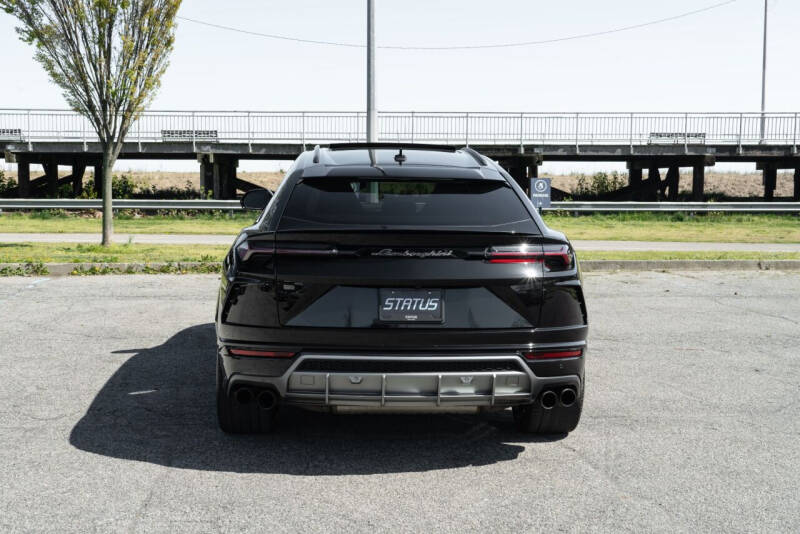 2020 Lamborghini Urus
