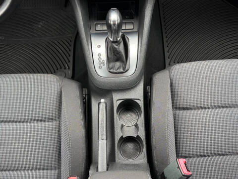 2013 Volkswagen Golf 2.5L PZEV