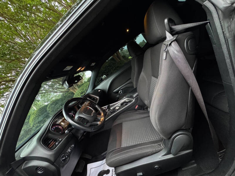 2019 Dodge Challenger SXT