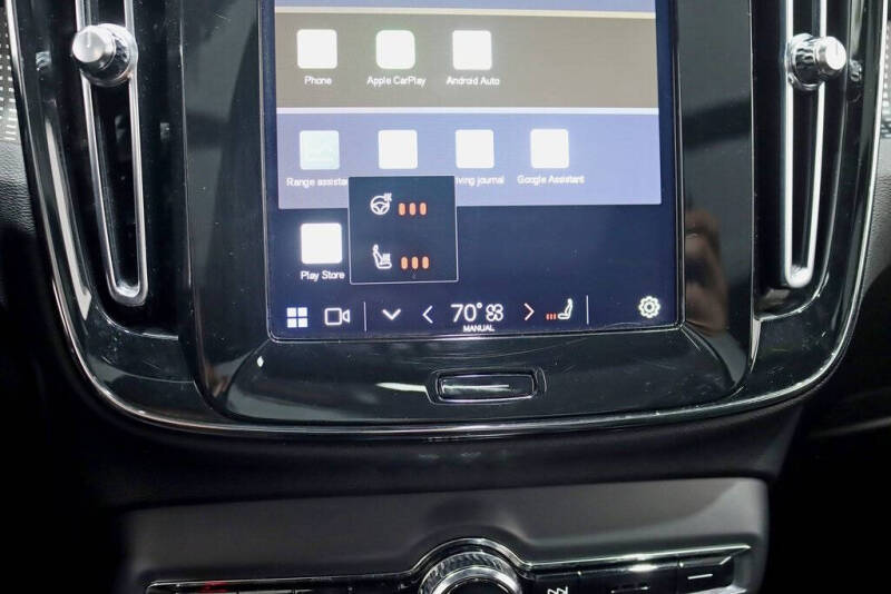 2021 Volvo XC40 Recharge Pure Electric P8