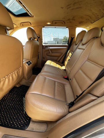 2005 Porsche Cayenne Tiptronic