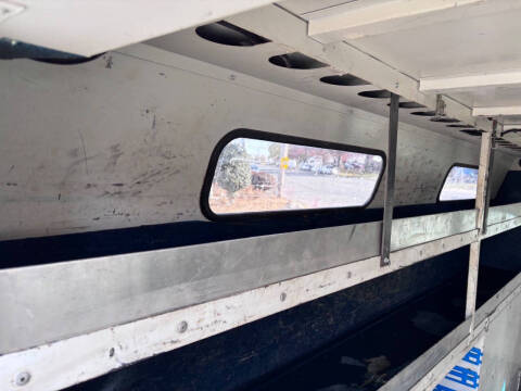 2005 Ford E-Series E-350 SD