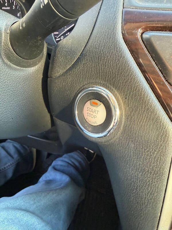 2014 Nissan Pathfinder SL