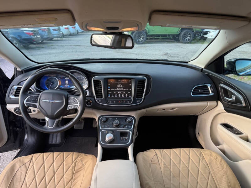 2015 Chrysler 200 C