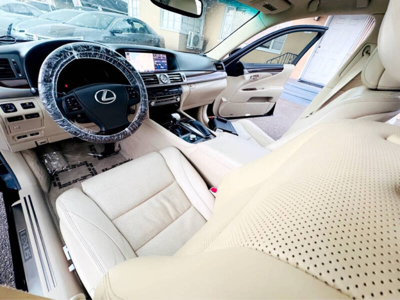 2013 Lexus LS 460