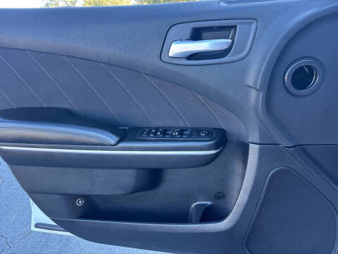 2019 Dodge Charger SXT