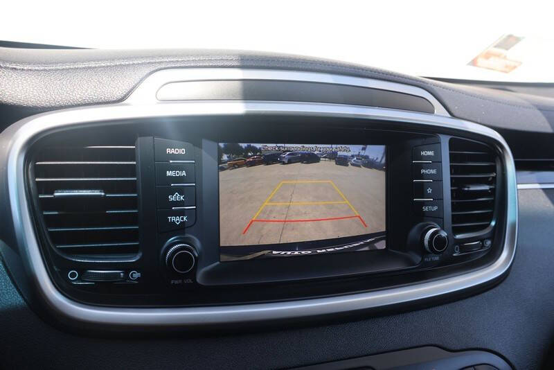 2019 Kia Sorento L