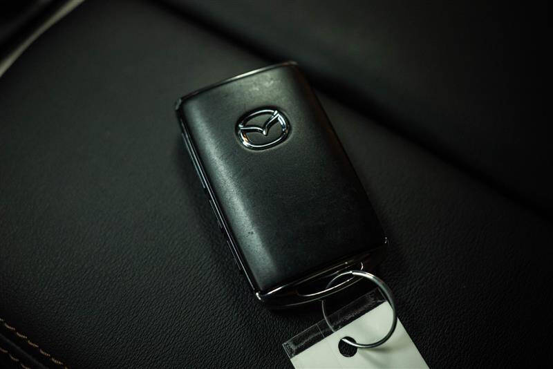 2024 Mazda CX-90 Plug-in Hybrid Preferred