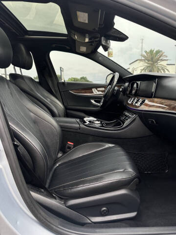 2017 Mercedes-Benz E-Class E 300 4MATIC