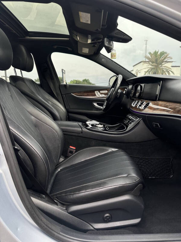 2017 Mercedes-Benz E-Class E 300 4MATIC