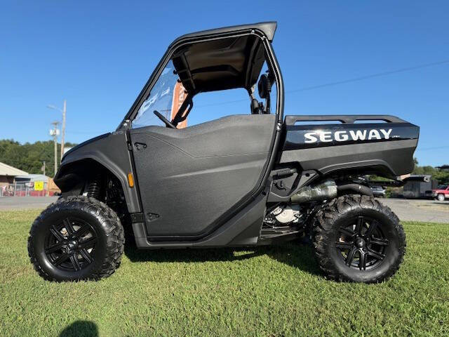 2025 Segway UT10 P Black/Black