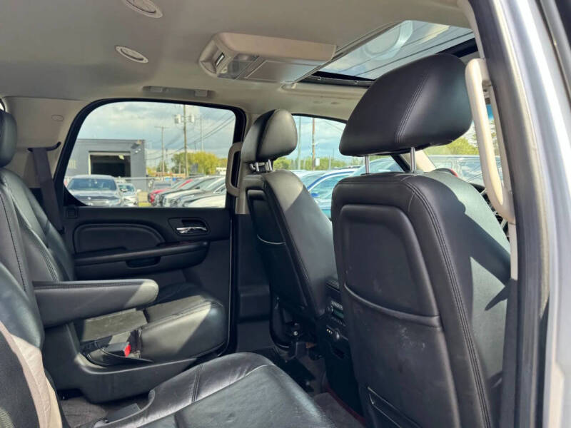 2012 Cadillac Escalade Premium